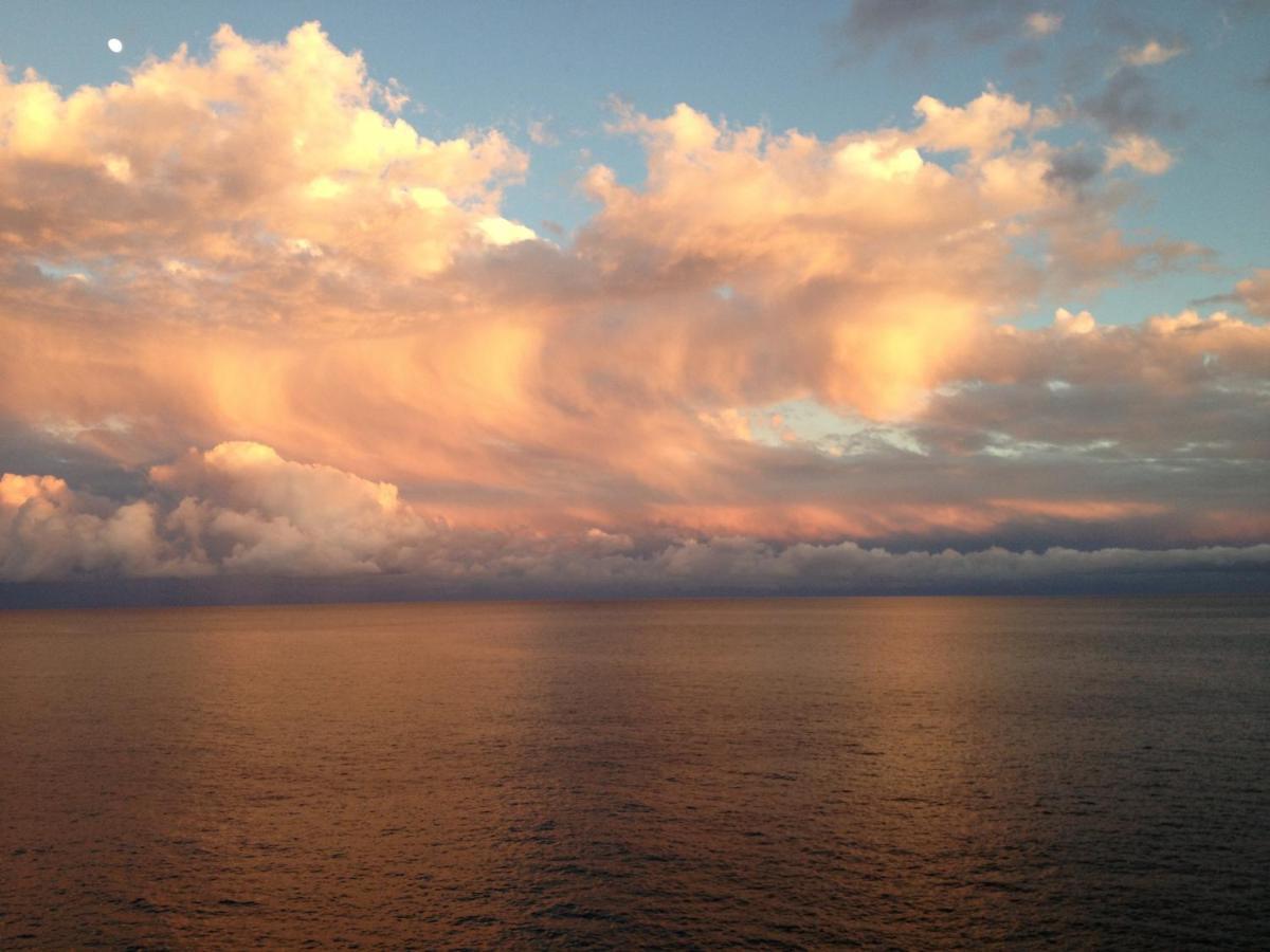坎德拉里亚Sunrise On The Ocean公寓 外观 照片